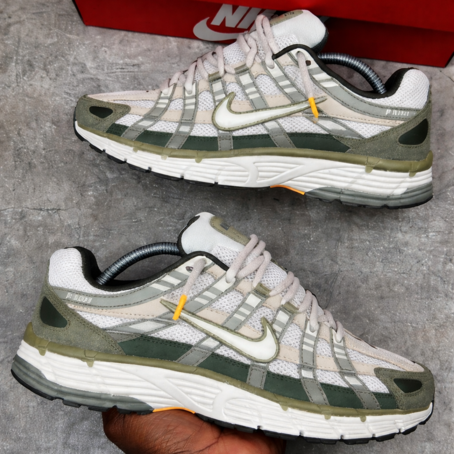 Nike- P6000 Cargo Khaki